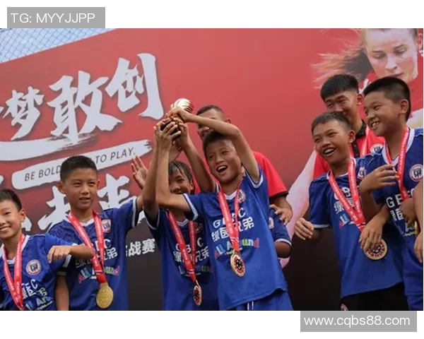 深圳足球队在挑战赛中的耐力表现分析与评价