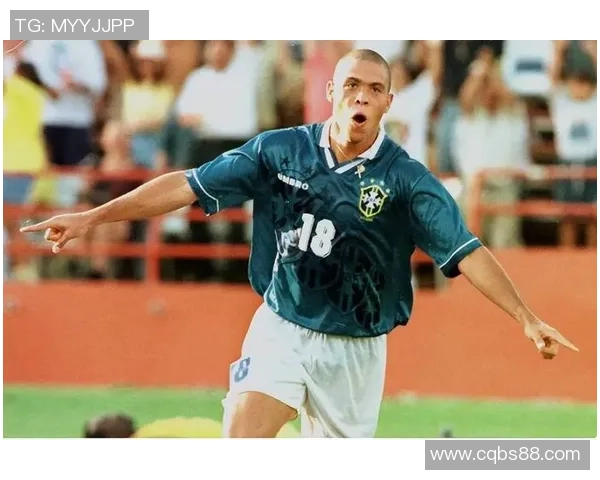 足球明星的风采有多少种魅力与传奇故事在绿茵场上闪耀着光芒