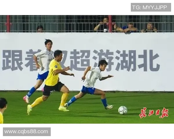 武汉足球队的力量变革引发热议展现城市精神与未来希望